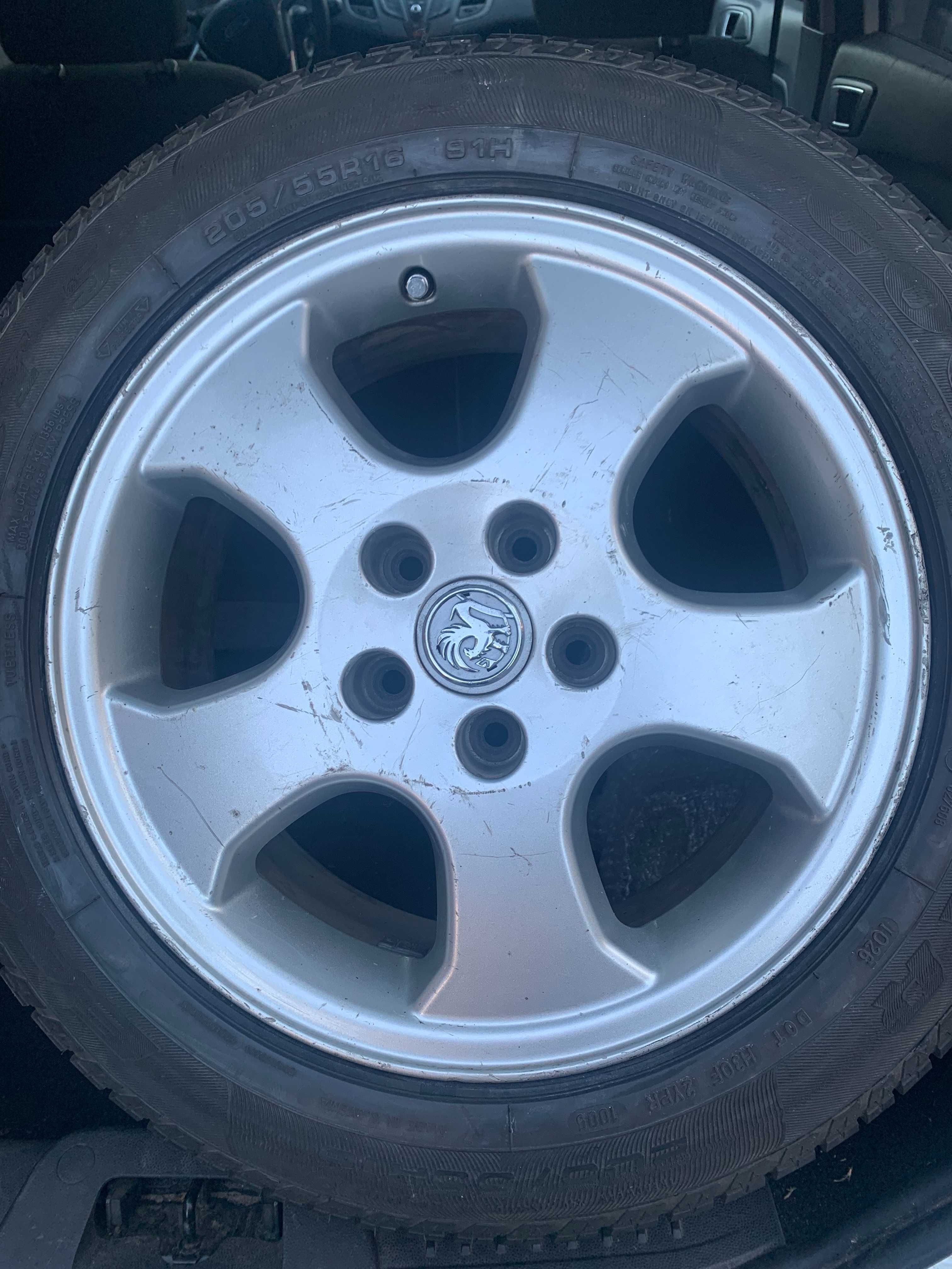 Колесо в сборе/диск с резиной 205/55 R16, 5x110