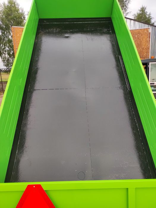 Przyczepa jednoosiowa wywrotka do tyłu