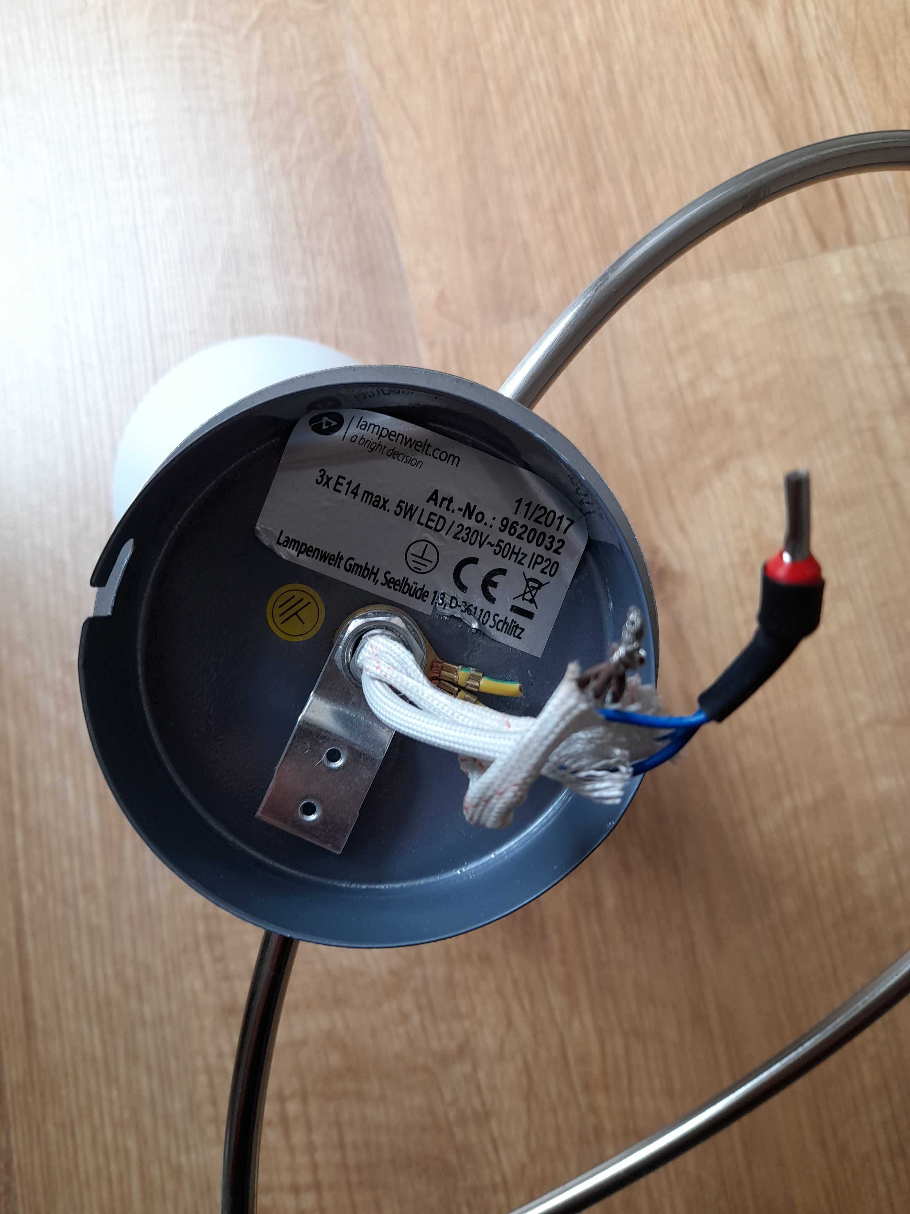 Lampa sufitowa w bardzo dobrym stanie