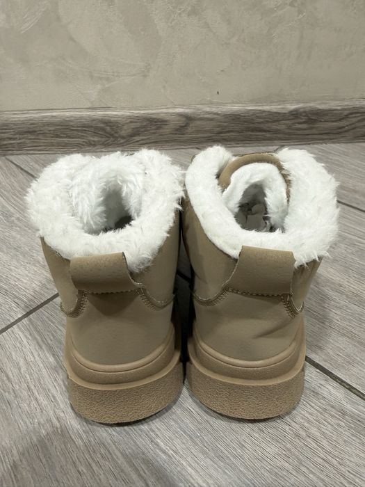 Зимові черевики 29р (19,2см)