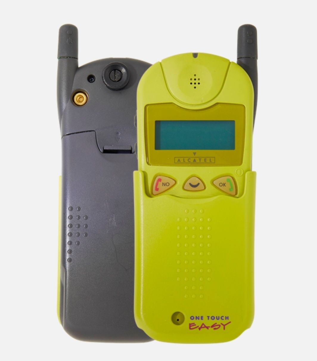 Pager bip Coca-Cola , Sony CMD- Z 5 e Alcatel One Touch  Easy
