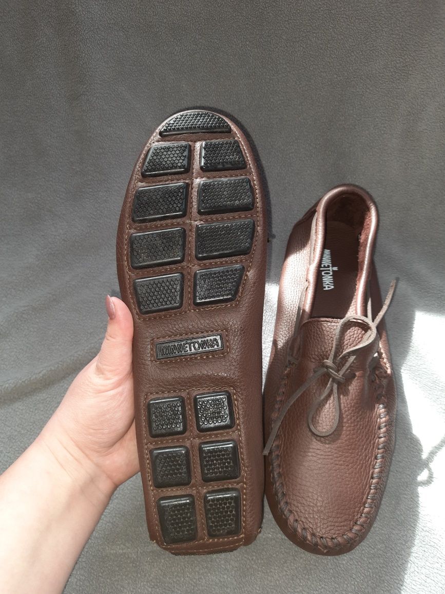 Чоловічі мокасини Weekender із натуральної лосиної шкіри Minnetonka