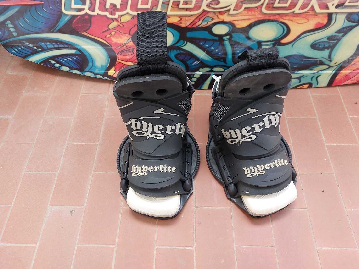 Prancha Kitesurf e Wakeboard Liquidforce Oferta de Botas Hyperlite