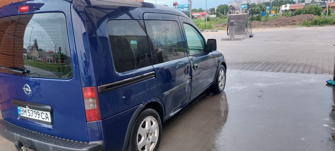 Opel combo c tour 1.7 cdti,