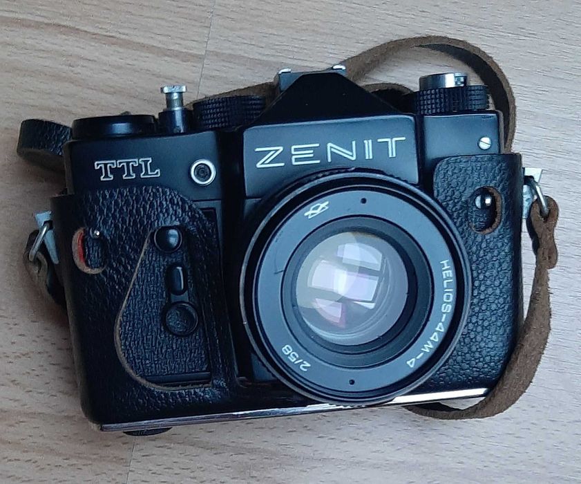 Zenith TTL aparat
