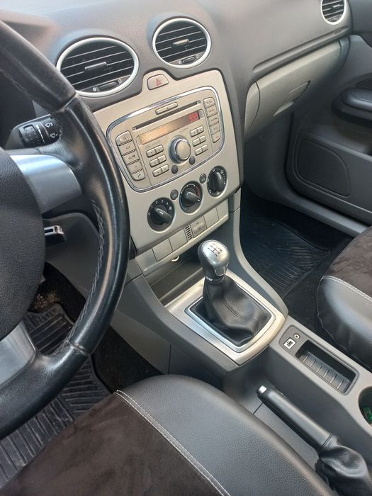 Форд фокус 2009рік