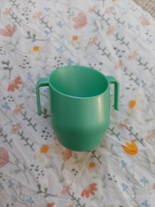 Kubek doidy dla niemowlat do nauki picia