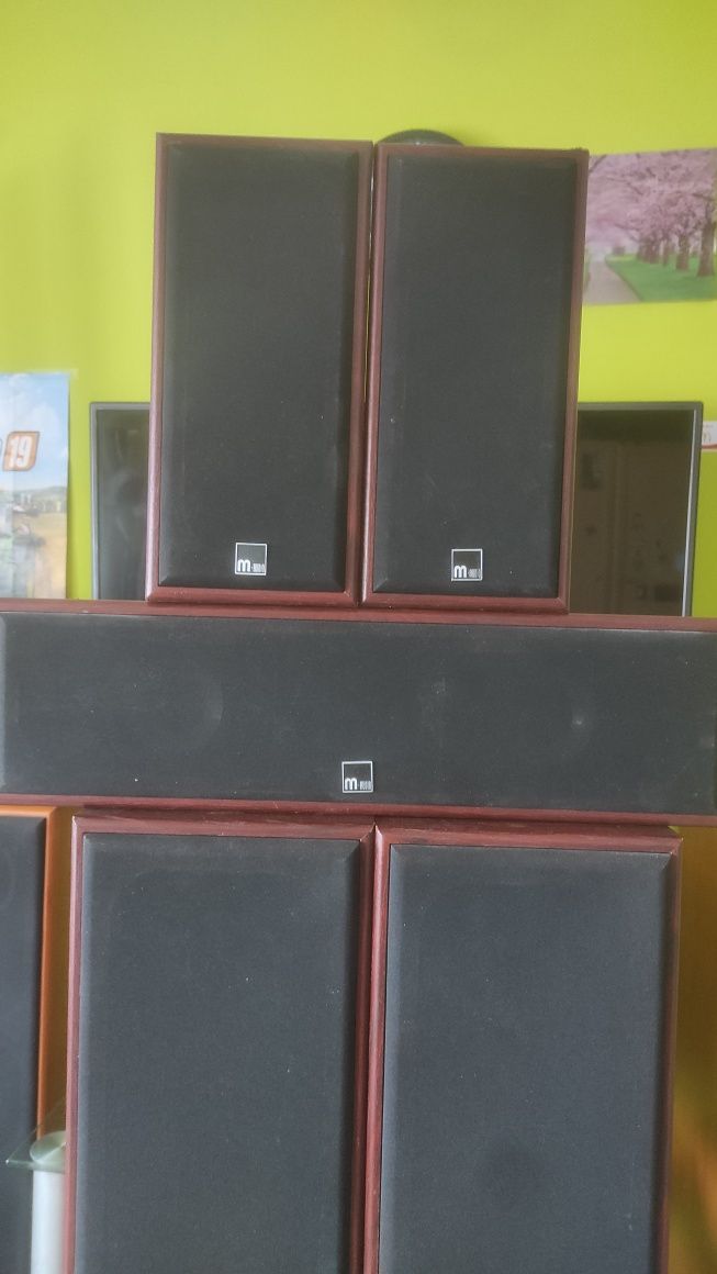 Kolumny kina domowego M-audio