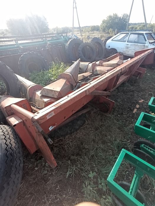 Жатка Кукурудзяна кейс 1083 8рядна