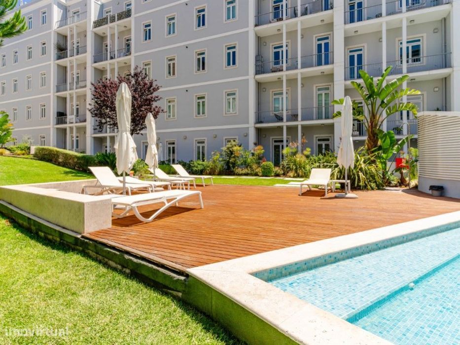 Apartamento T2 de Luxo com Piscina, Jardim e 2 lugares de garagem -...