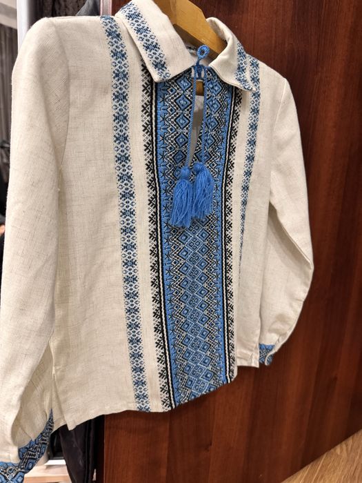 Продам гарну вишиванку для хлопчика р. 116