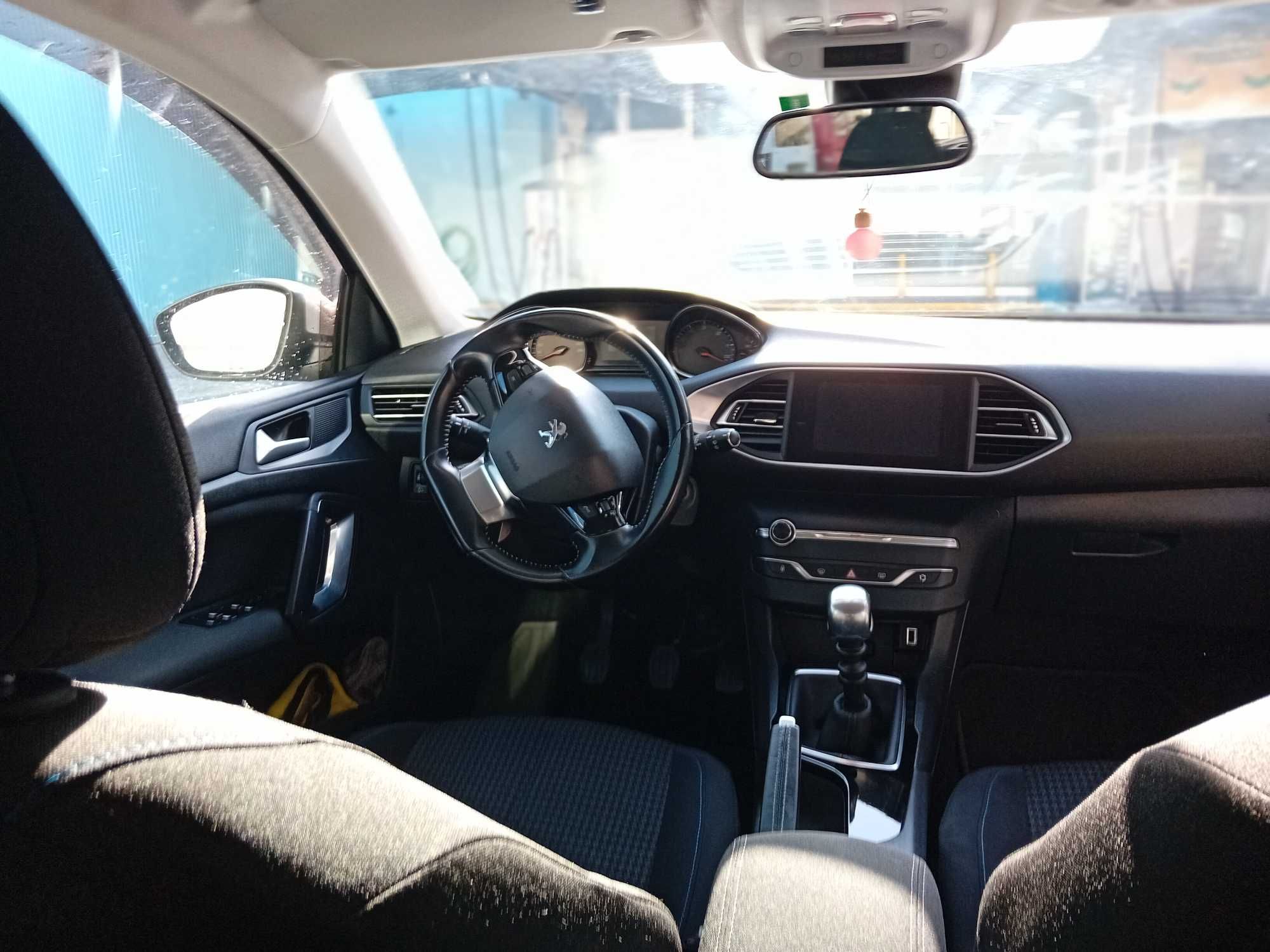 Peugeot 308sw 1.5 blueHDI