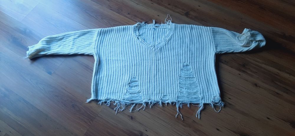 Sweterek kremowy bez rozmiaru