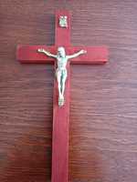 Drewniany krzyż nowy