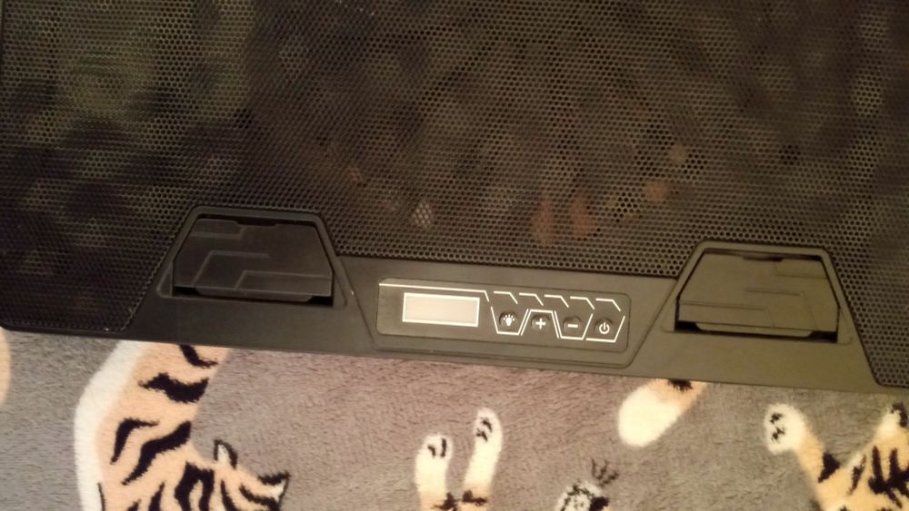 Подставка для ноутбука игровая