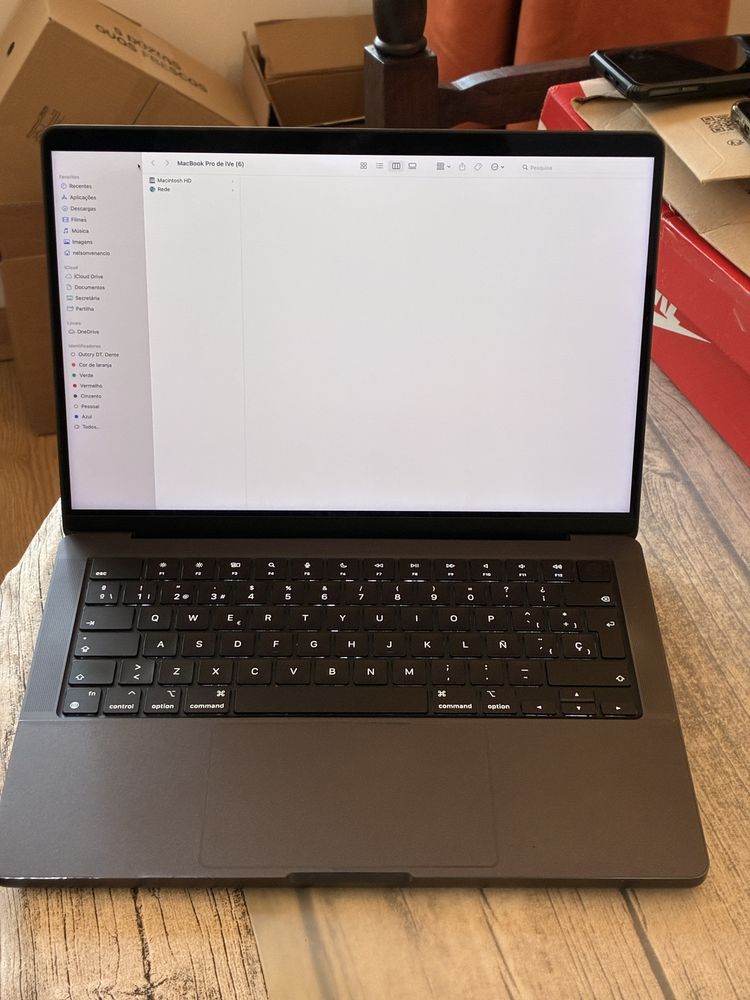 Macbook Pro 14" m3 Pro 512 black
