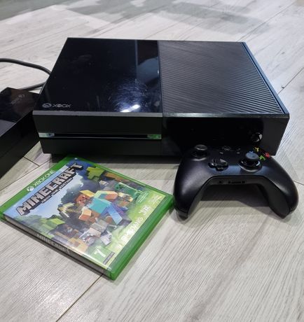 Xbox one + minecraft + gratis pad