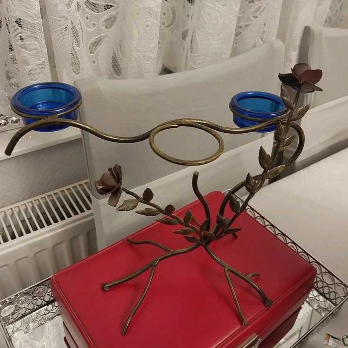 Dwa świeczniki tealight