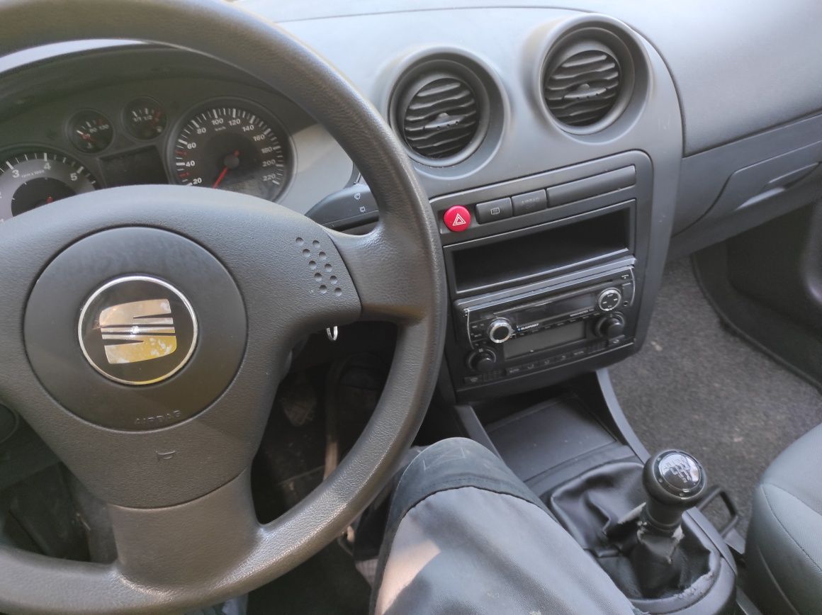Seat Ibiza 1.2 benzyna 2004r klima
