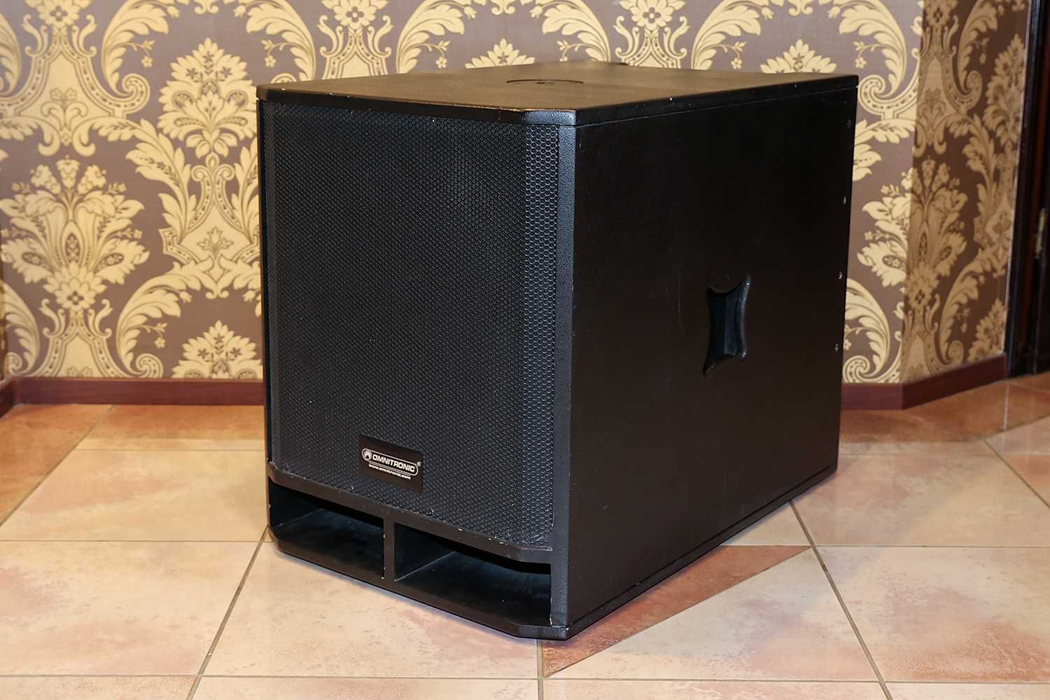 Aktywny system nagłośnienia Omnitronic AS-1500 głośniki subwoofer