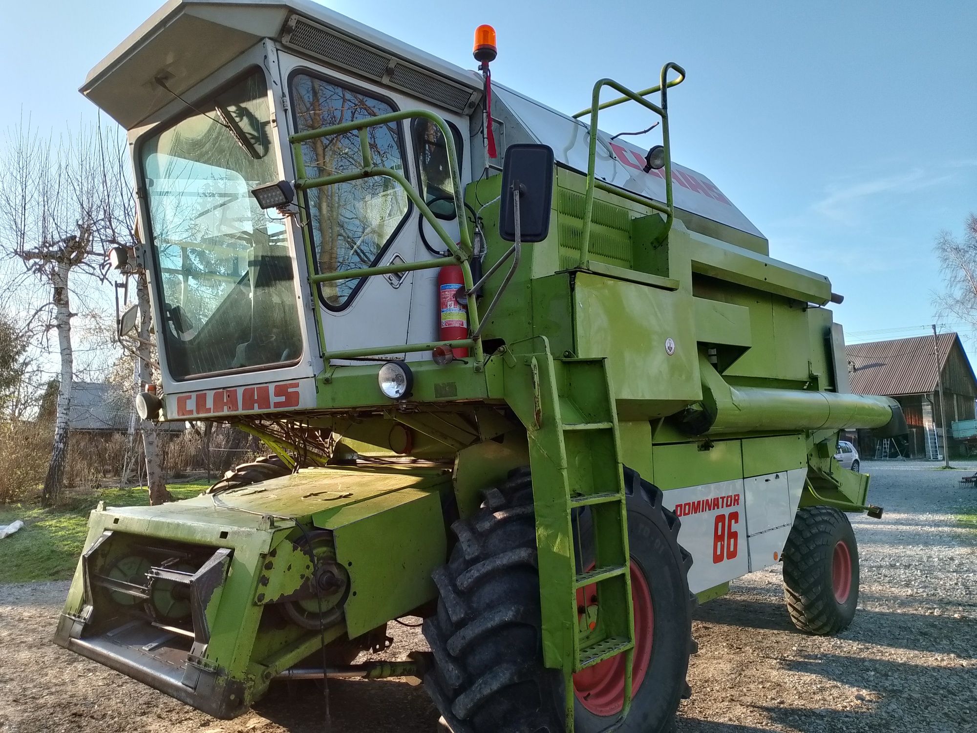 Kombajn Claas dominator 86. Wózek, stół