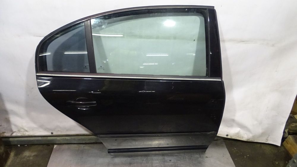 DRZWI PRAWY TYŁ SKODA SUPERB I 1.9TDI 9910