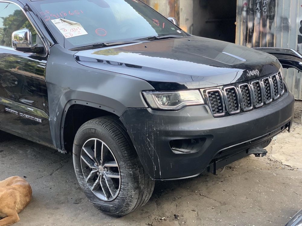 Бампер Jeep Grand Cherokee 2017 /6EB83TZZAA / 5XV45TZZAA