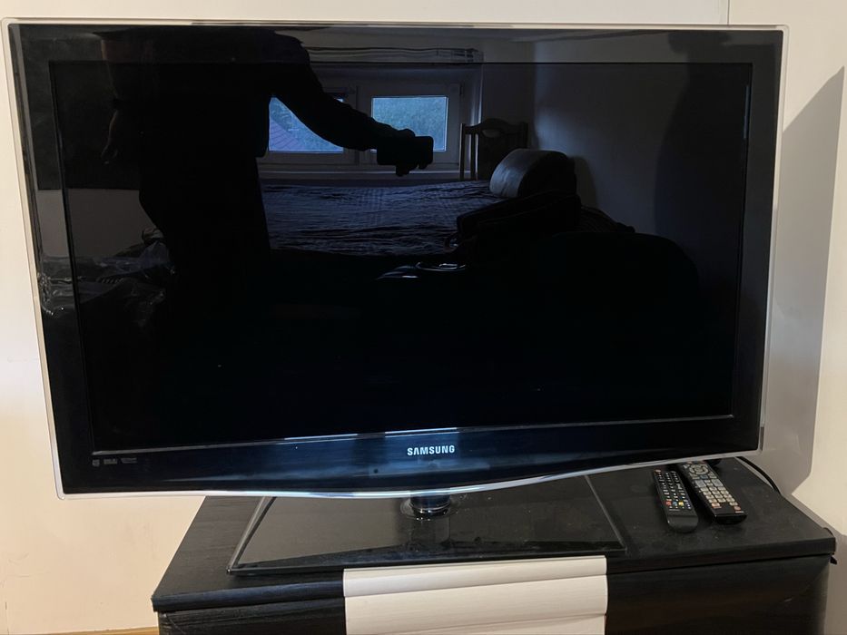 Telewizor SAMSUNG LE40B650 Full HD 40 cali