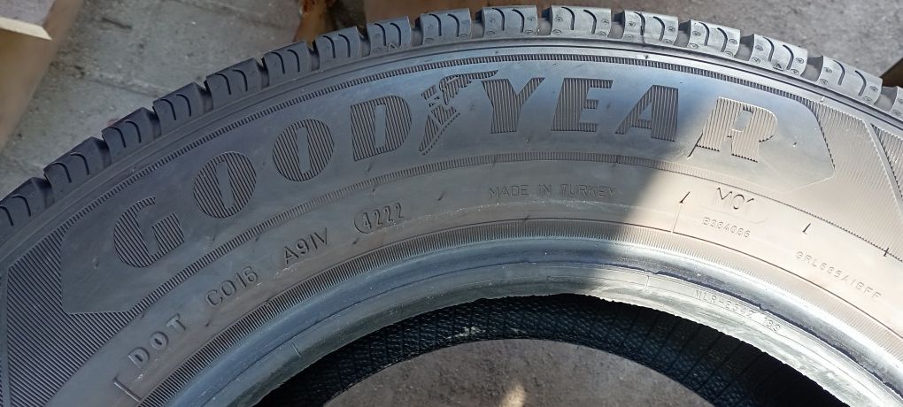 Opona 1szt 215/65/15C 104/102T Goodyear Efficient Grip Cargo 2022