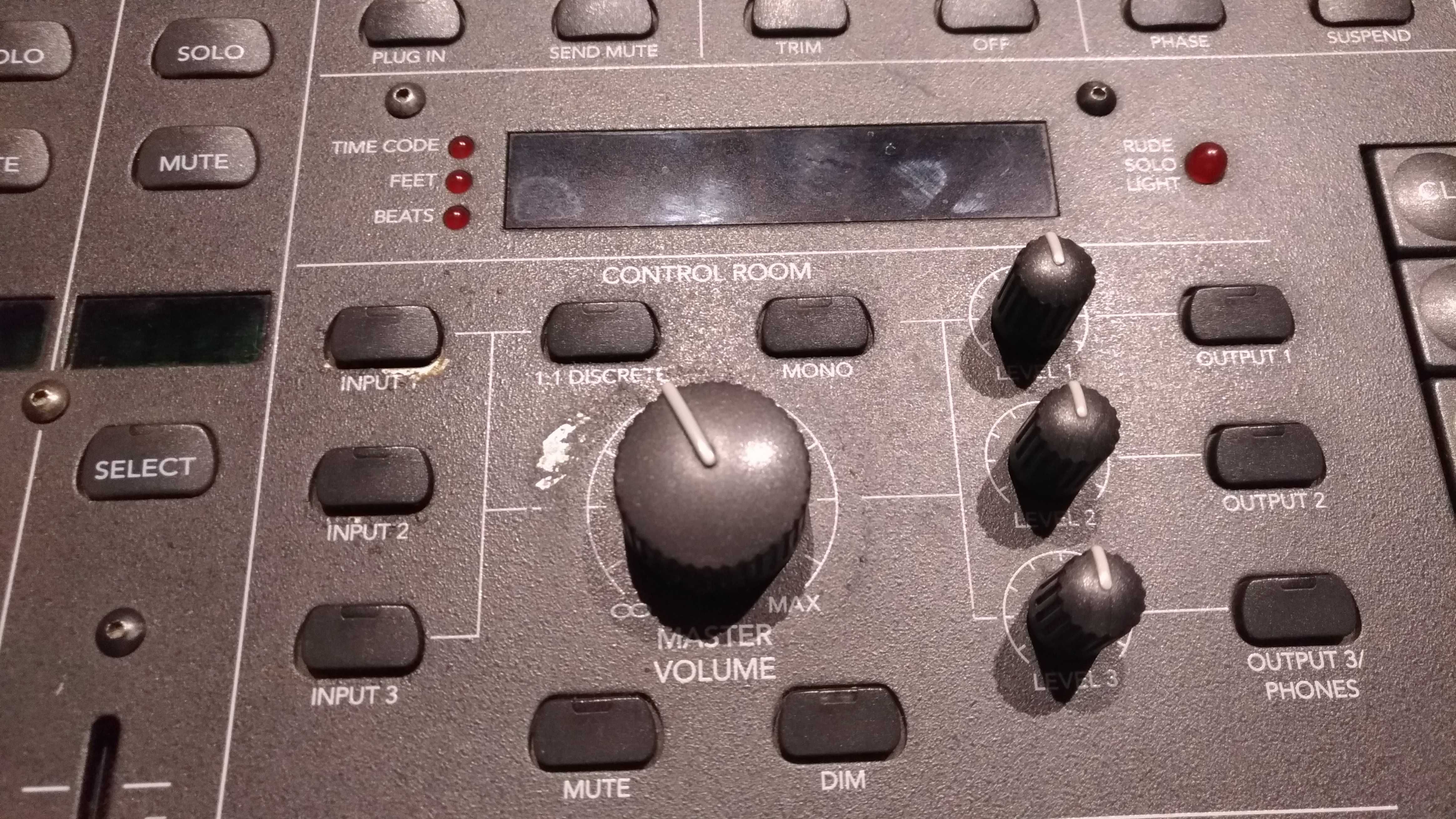 MACKIE HUI Mesa de mistura mixer