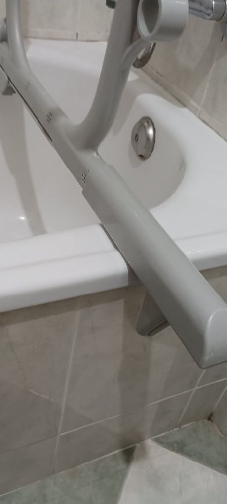 Banheira com suporte