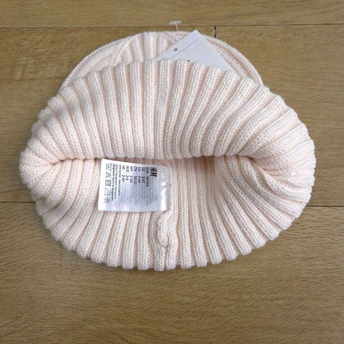 Нова шапка H&M на 2-3-4 роки, 98 104 см.  молочна демі осінь біла