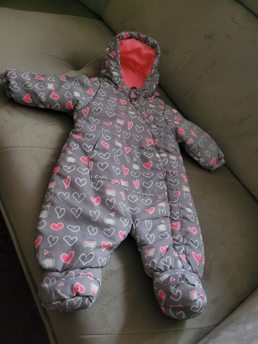 Kombinezon zimowy dla niemowlaka