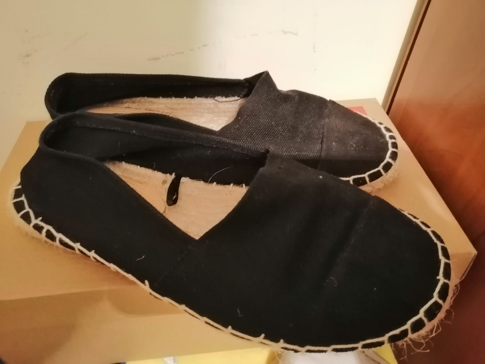 Espadryle czarne Reserved 38