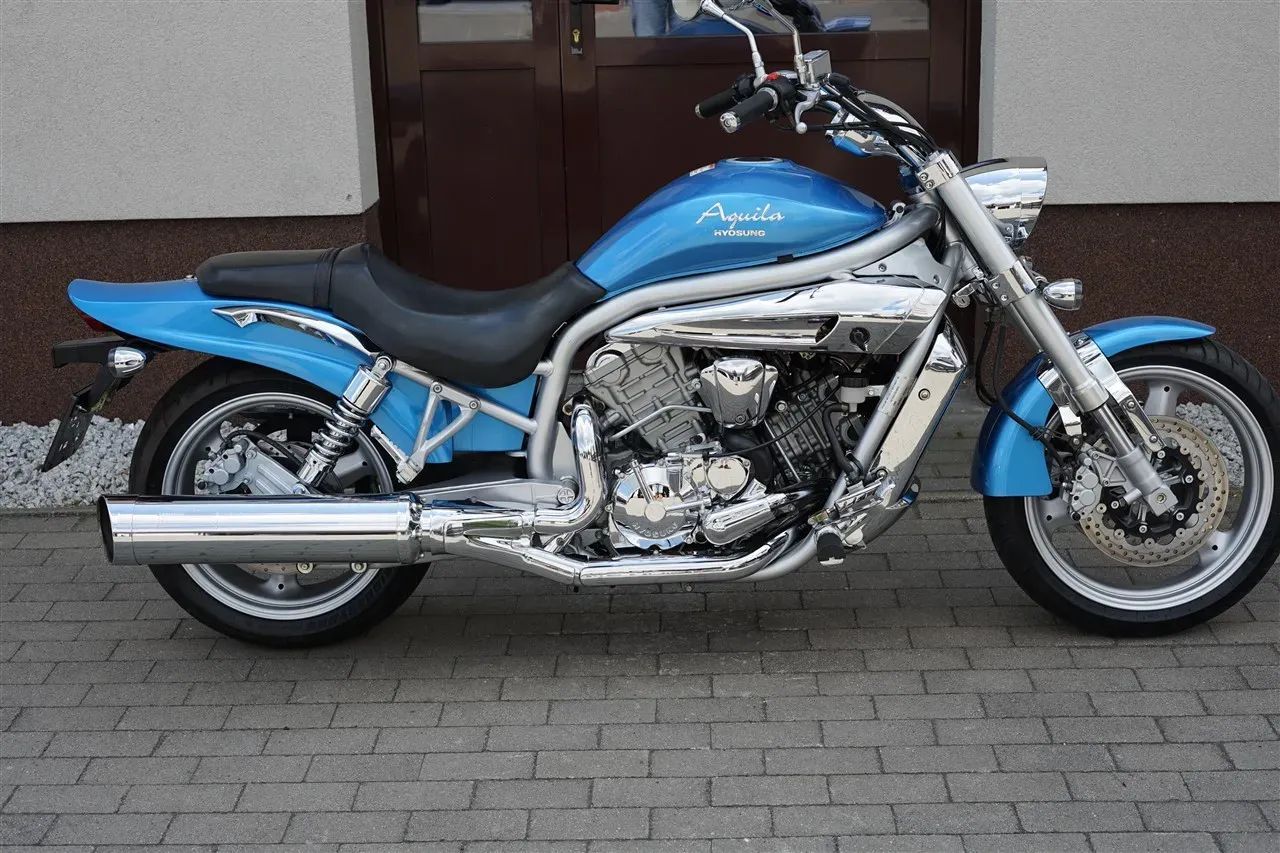 Hyosung GV 650 Aquila, bardzo dobry stan! tylko 2właścicieli od nowości! Niemcy