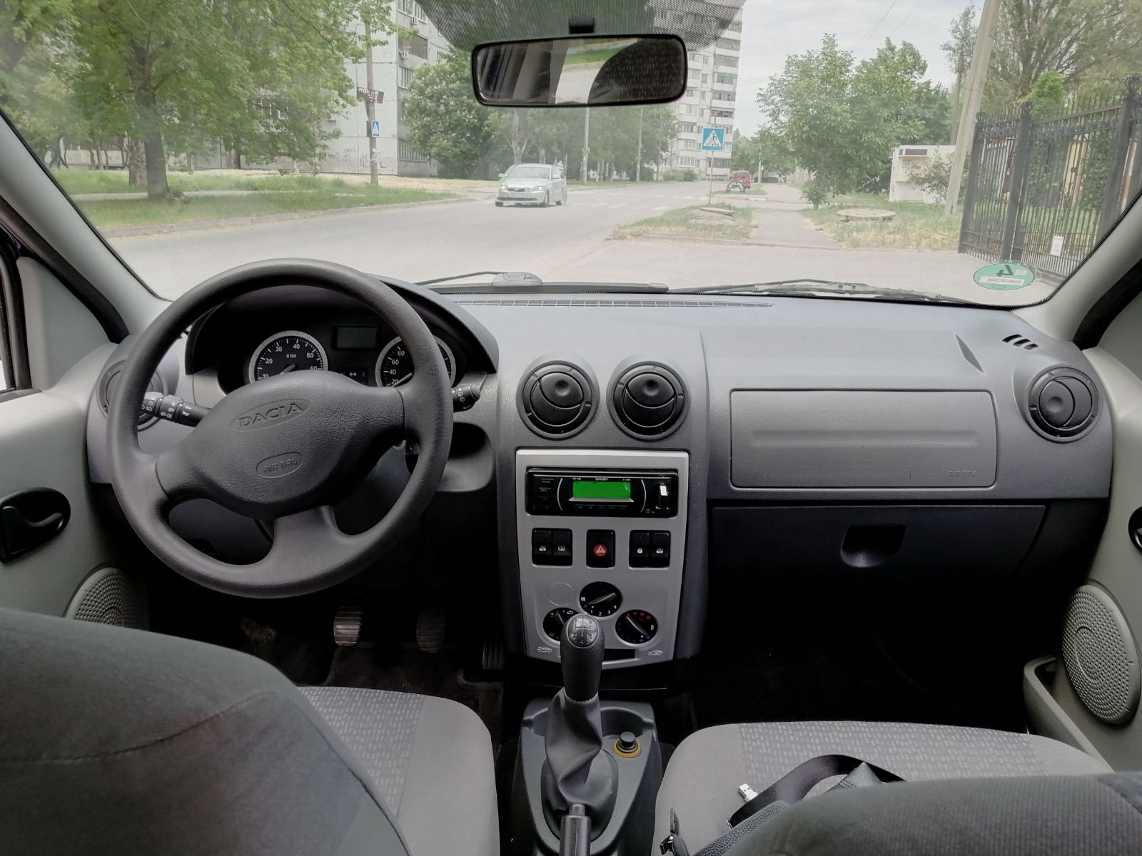 Продам. Dacia Logan. MPI 1.6. 16 Клапанов. 7 мест MPV