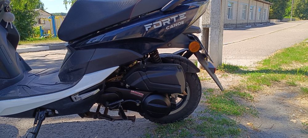 Скутер forte kanoe 150
