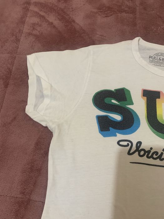 T-shirt rapaz “Pull&Bear” tamanho M branca com letras pretas