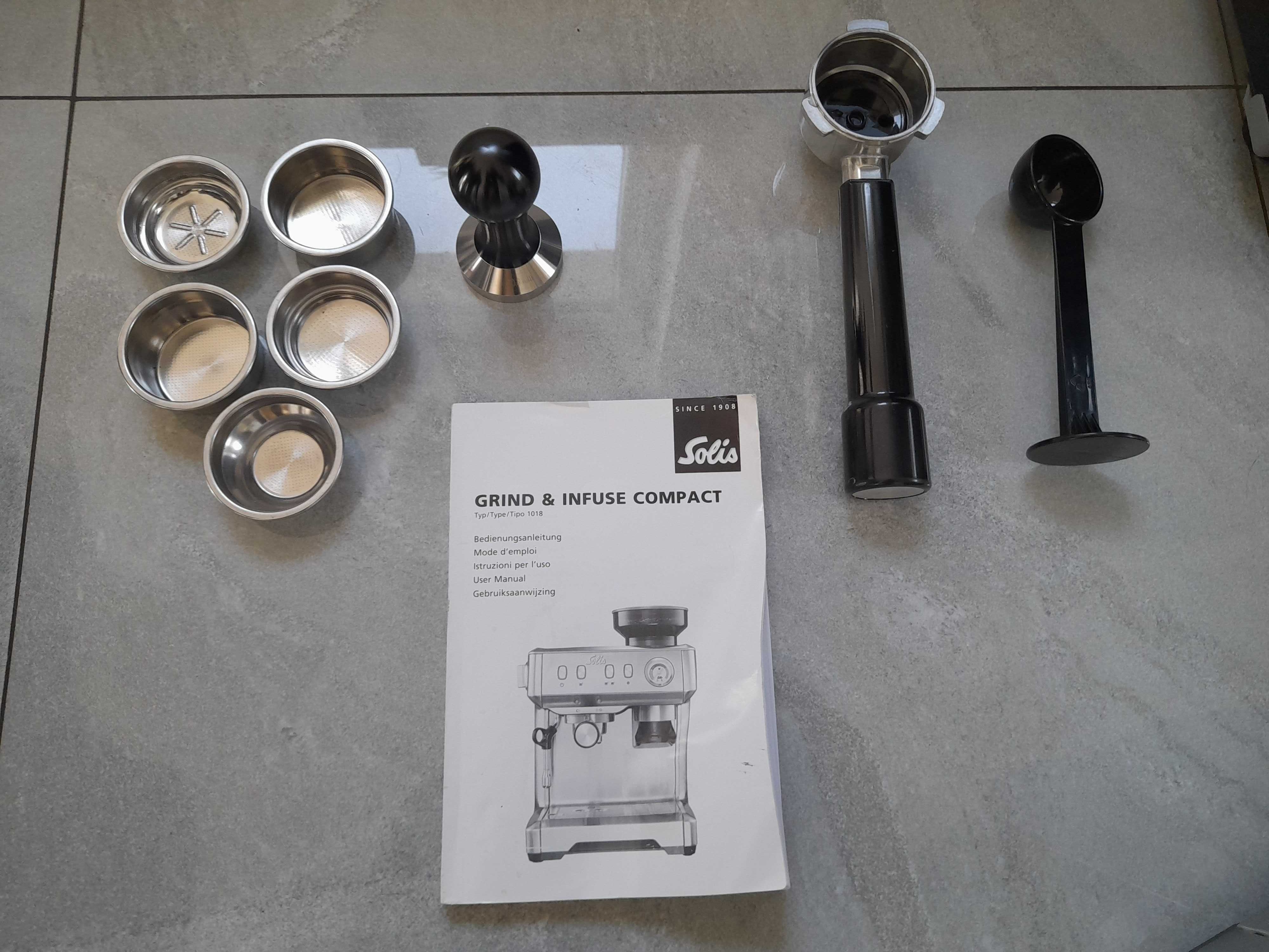 Ekspres ze spieniaczem Solis Grind & Infuse Compact 1018