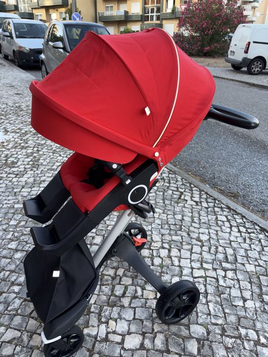 Vendo carrinho stoke com ovinho cybex junto