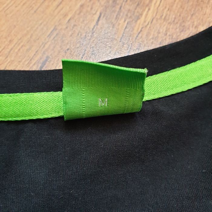 Hugo Boss Женская футболка  M/36 S/44 чёрная