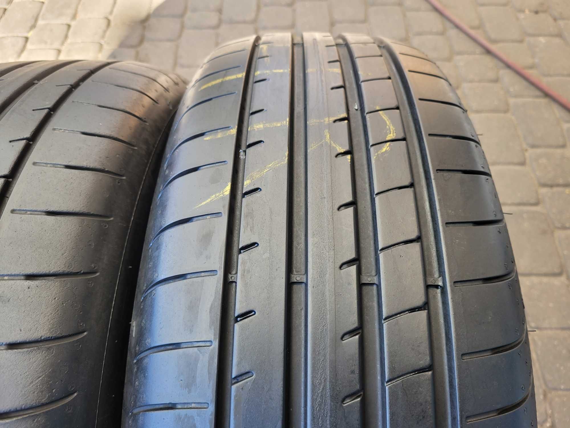 235 /55 R 18   Goodyear    Lato/Komplet