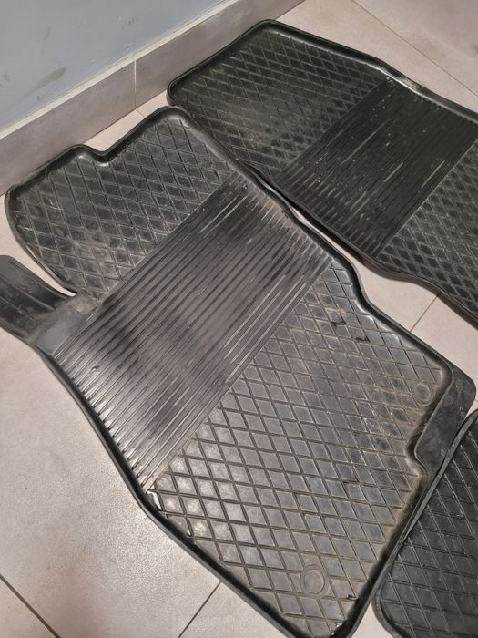 Dywaniki gumowe Fiat Grande Punto 2007r