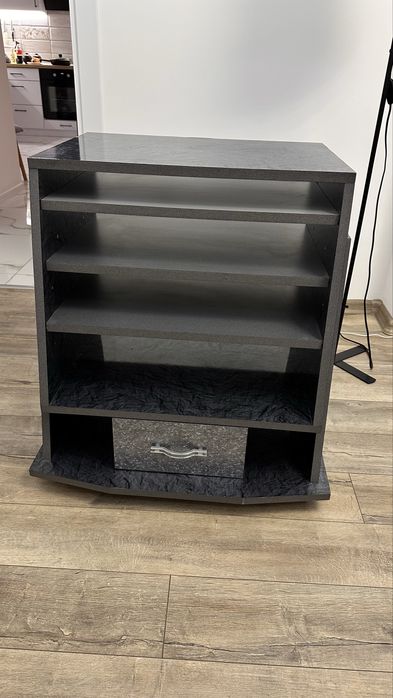 Тумба під телевізор, тумбочка.