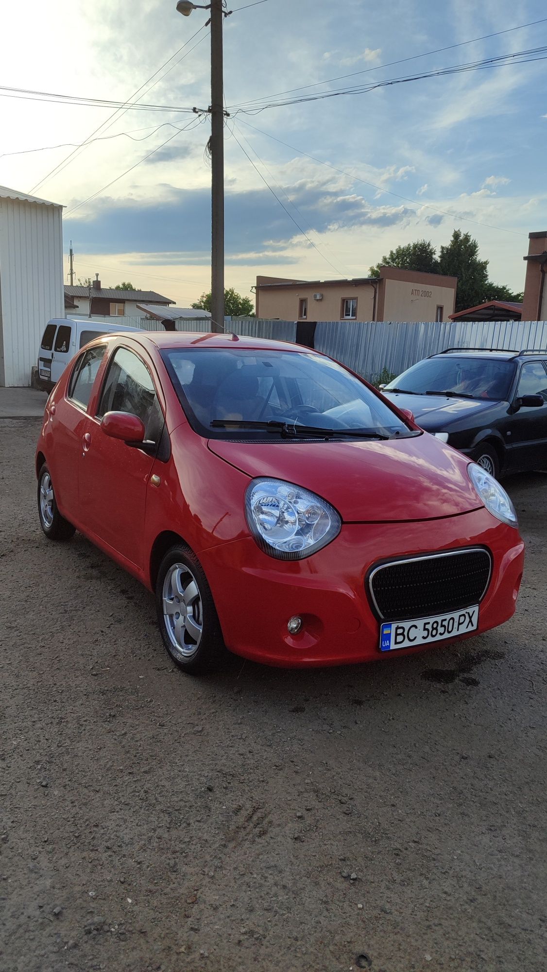 Geely panda 2013 на повному ходу