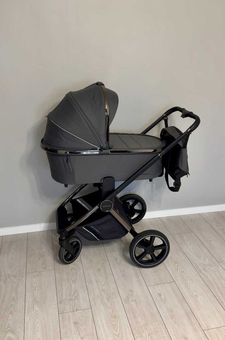 Продам коляску Carrello Ultimo 3 в 1 Black Chrome edition