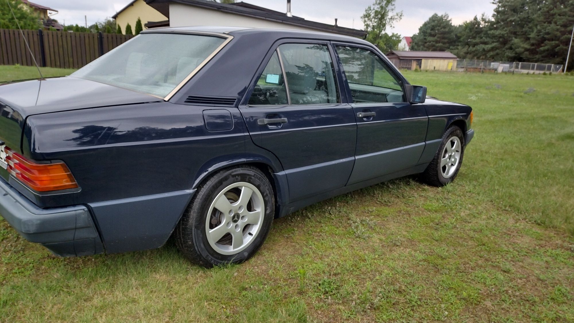 Mercedes w201 190 D 75 koni