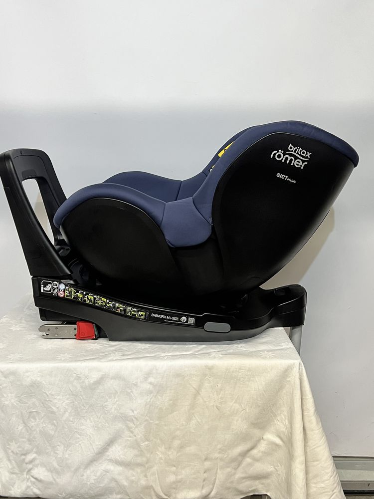 Dotelik samochodowy cybex swingfix M i size 0-18 kg