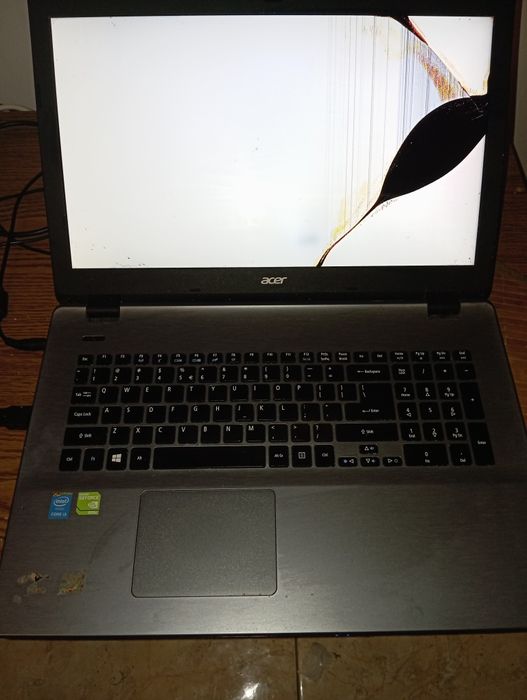 Laptop Acer aspire e5-771g uszkodzony