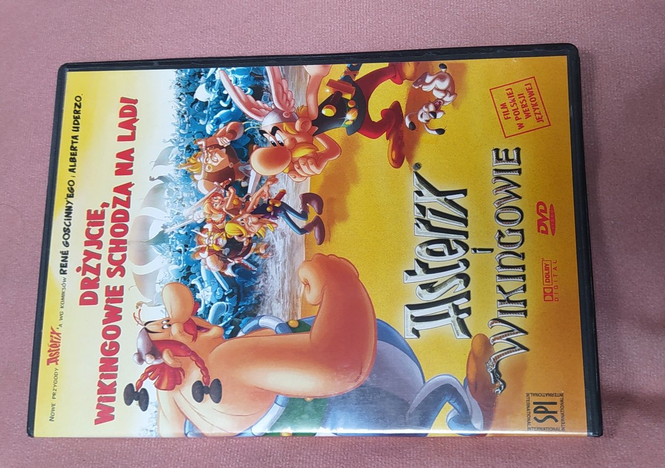 Film DVD "Asteriks i Wikingowie" + "Asteriks i 12 prac" GRATIS